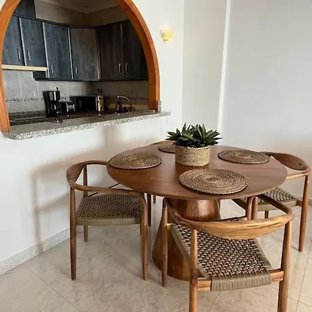 Miramar 5 Mins From & 180 Sea Views Apartment
