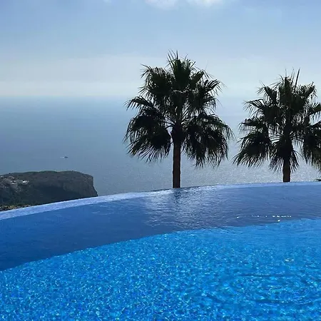 Miramar 5 Mins From & 180 Sea Views *